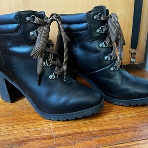 Women’s Timberlands